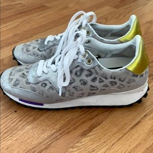 Golden Goose Starland Size 35